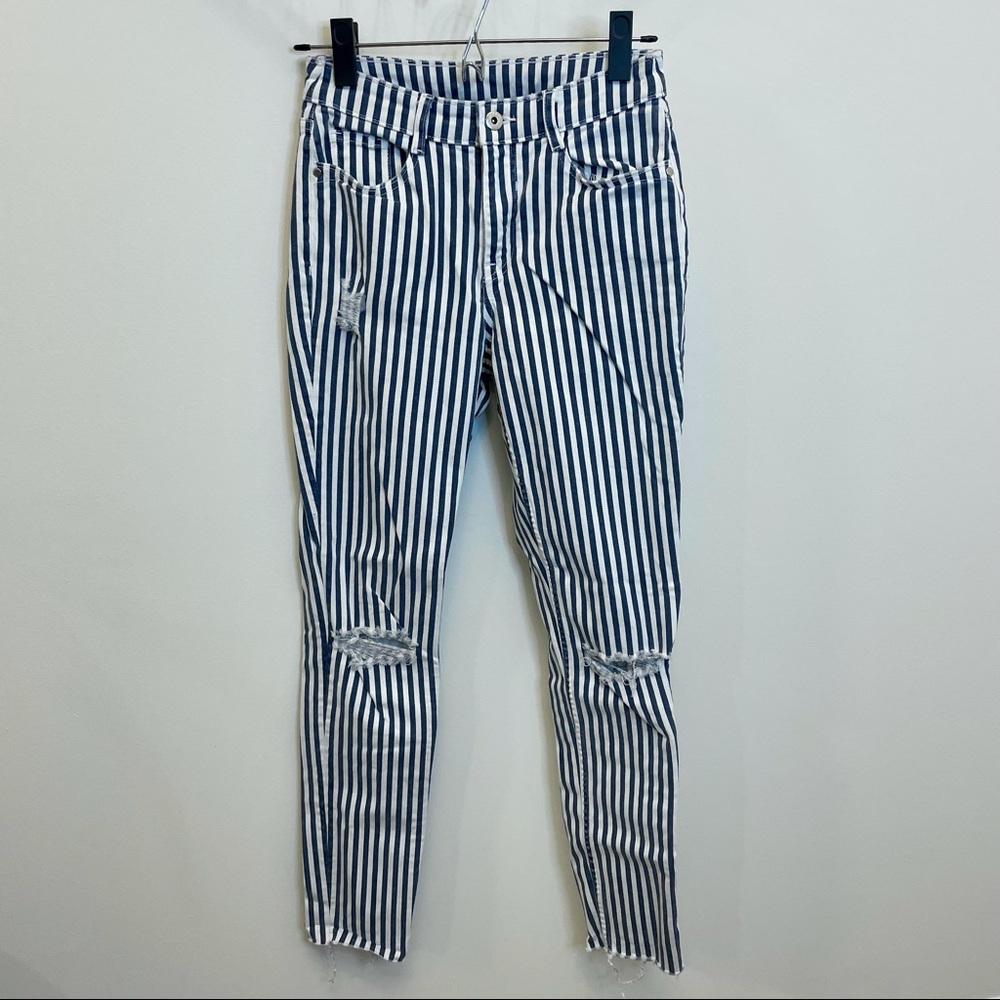 Slashed striped jeans mid rise/ high rise